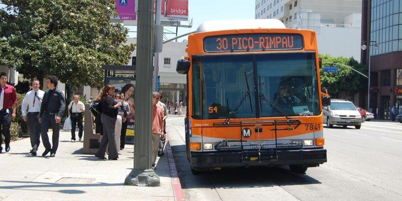 Your Complete Guide to Getting Around Los Angeles by Bus
